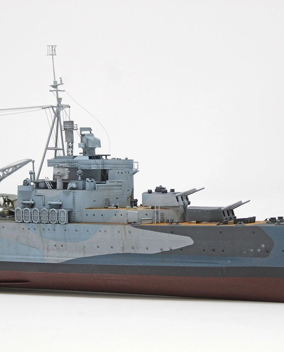 HMS Belfast 1942 Model Kit - Image 5