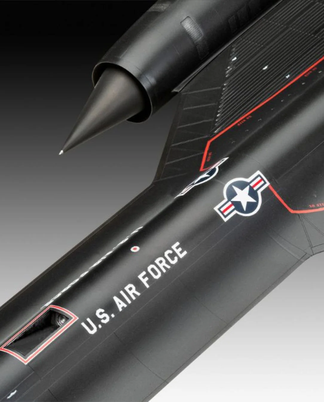 Revell SR-71 Blackbird 1:48 - Image 3