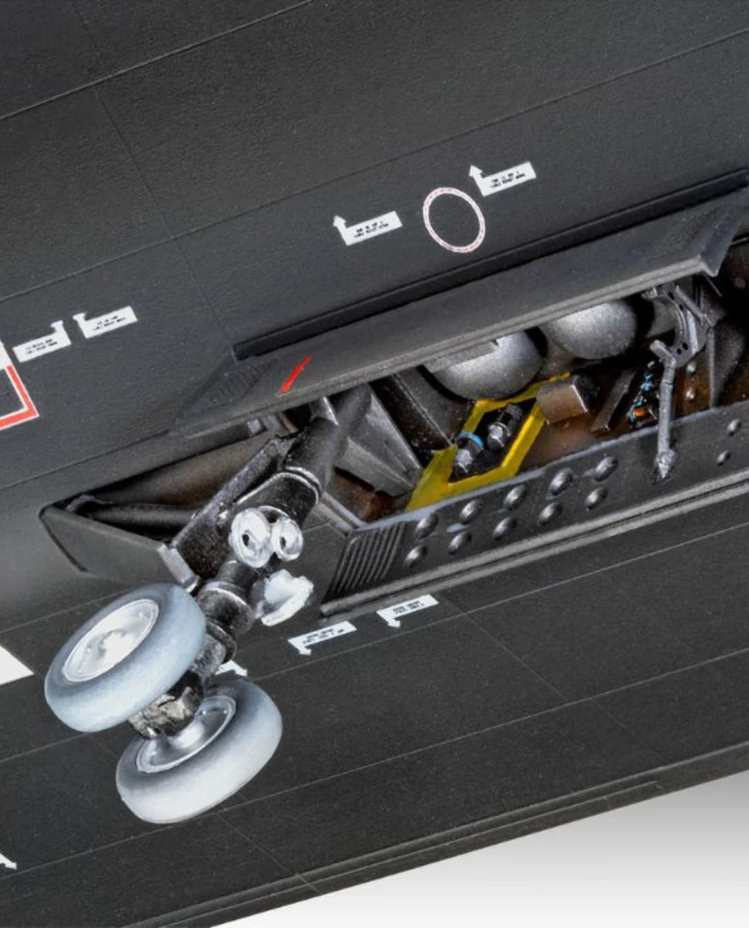 Revell SR-71 Blackbird 1:48 - Image 4