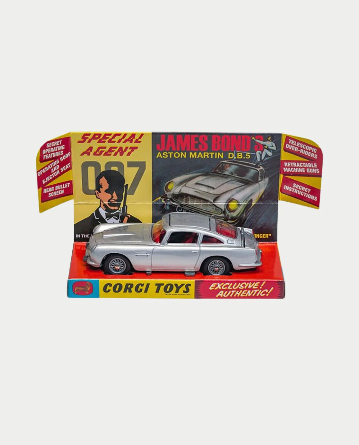 Vintage James Bond Aston Martin - Image 6